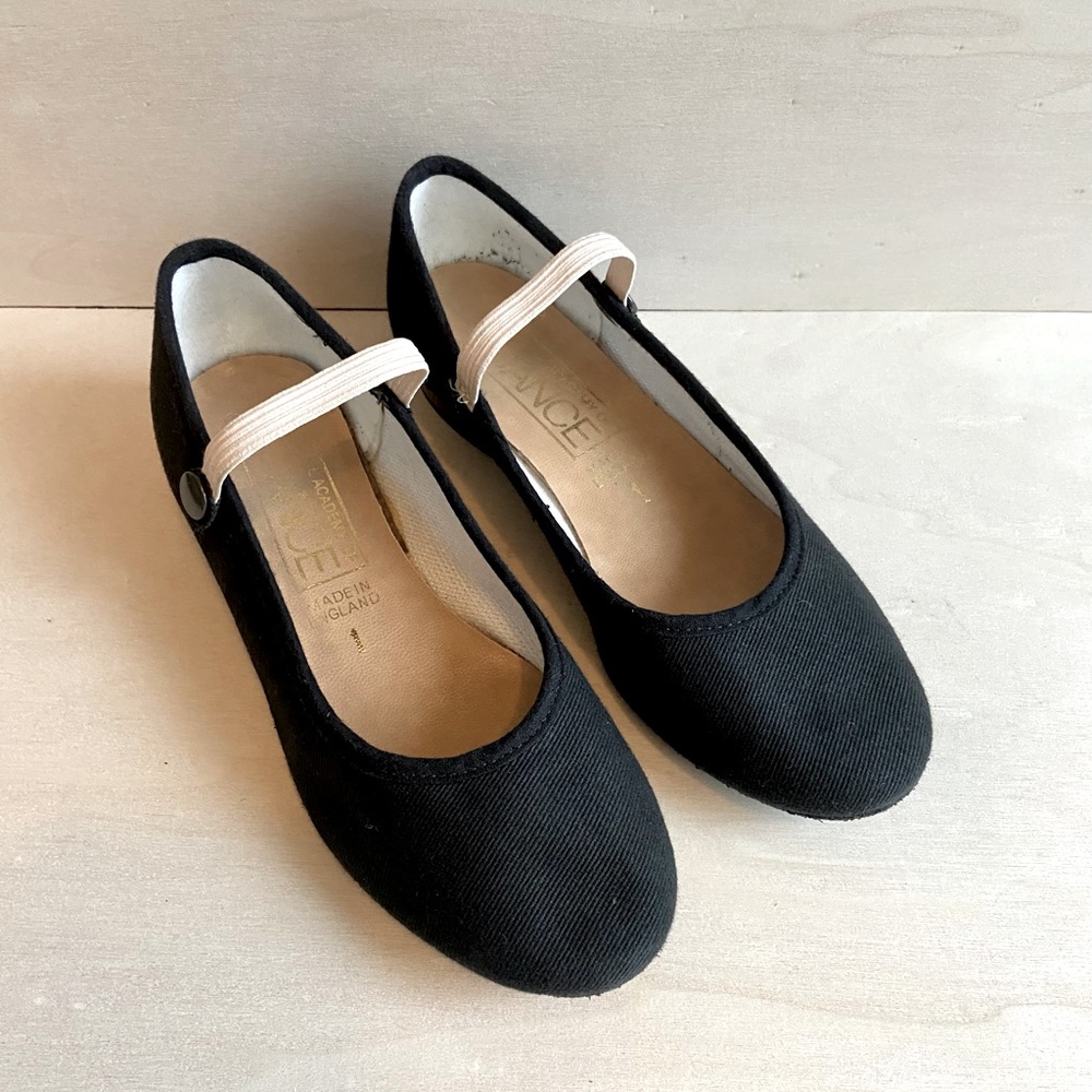 Katz ‘Royal Academy of Dance’ Syllabus Low-Heel Character Dance Shoes